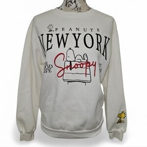 Peanuts, Snoopy, Ivory Sweatshirt, Size M